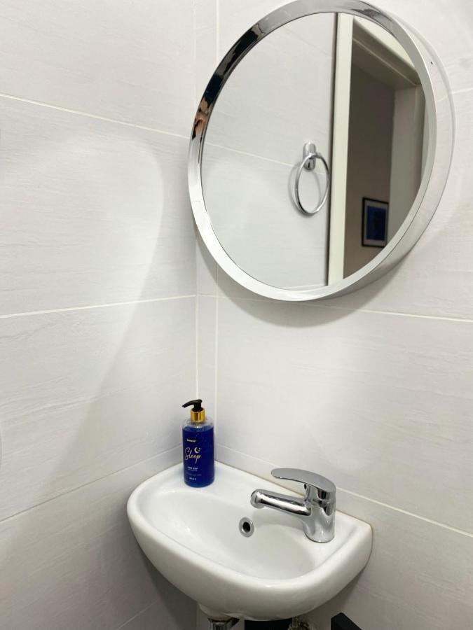 Hanna 520 R2 Guest house